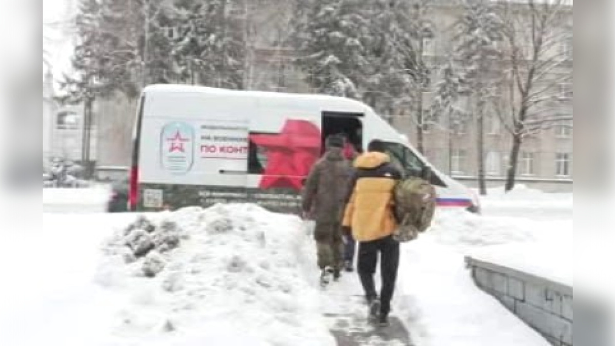    В Курске на защиту Отечества стремятся встать мужчины разных возрастов