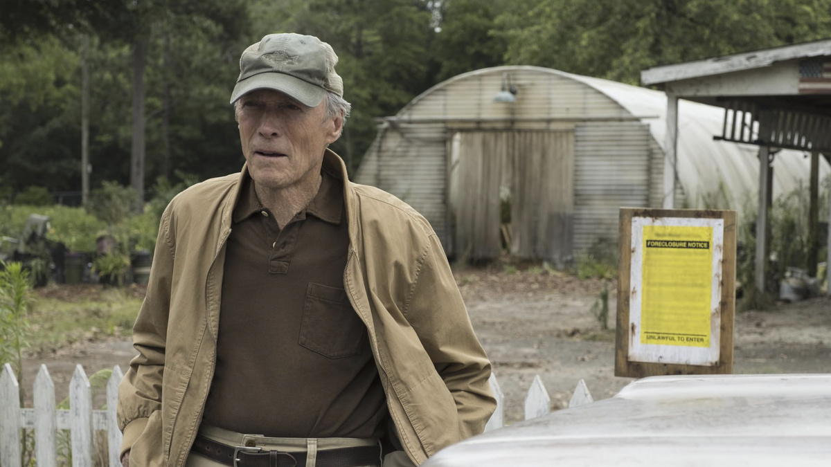 Кадр из сериала "Наркокурьер"