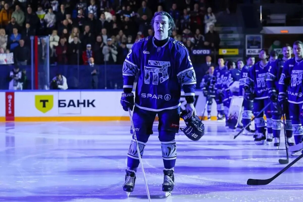    Нападающий «Торпедо» Егор Виноградов стал лучшим игроком января