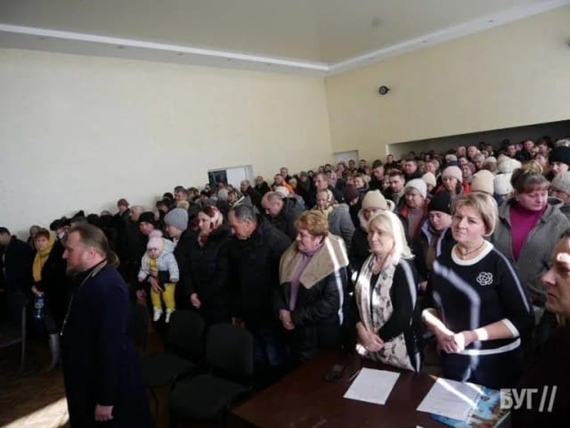    Рейдеры ПЦУ на Волыни не смогли захватить Свято-Николаевский храм УПЦ и провести фальшивую перерегистрацию