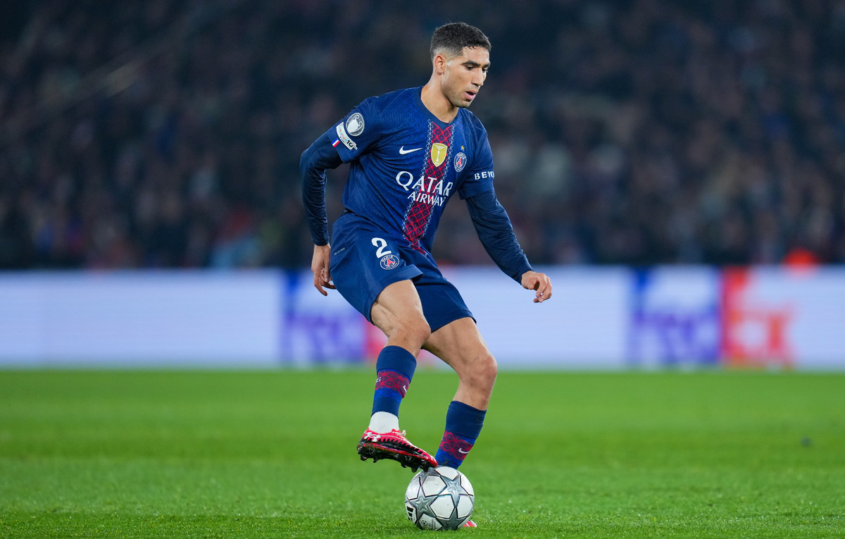    Защитник ПСЖ Ашраф Хакими  Franco Arland/Getty Images