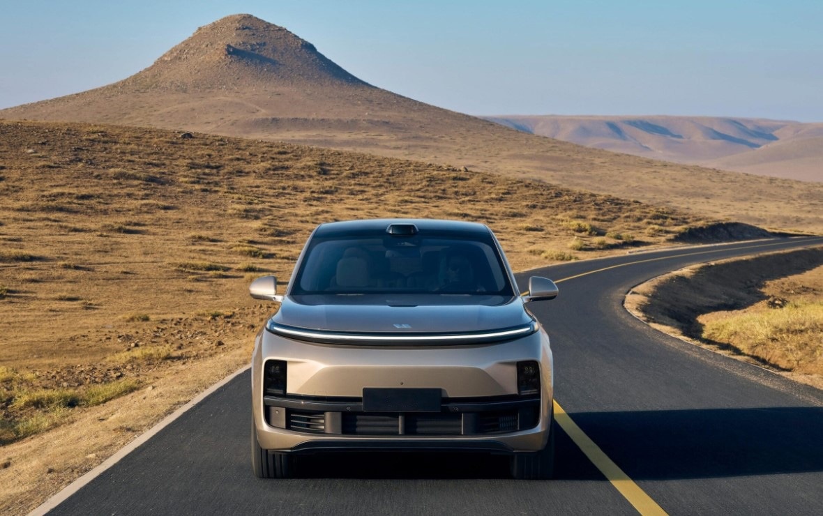 Гибридный кроссовер Lixiang