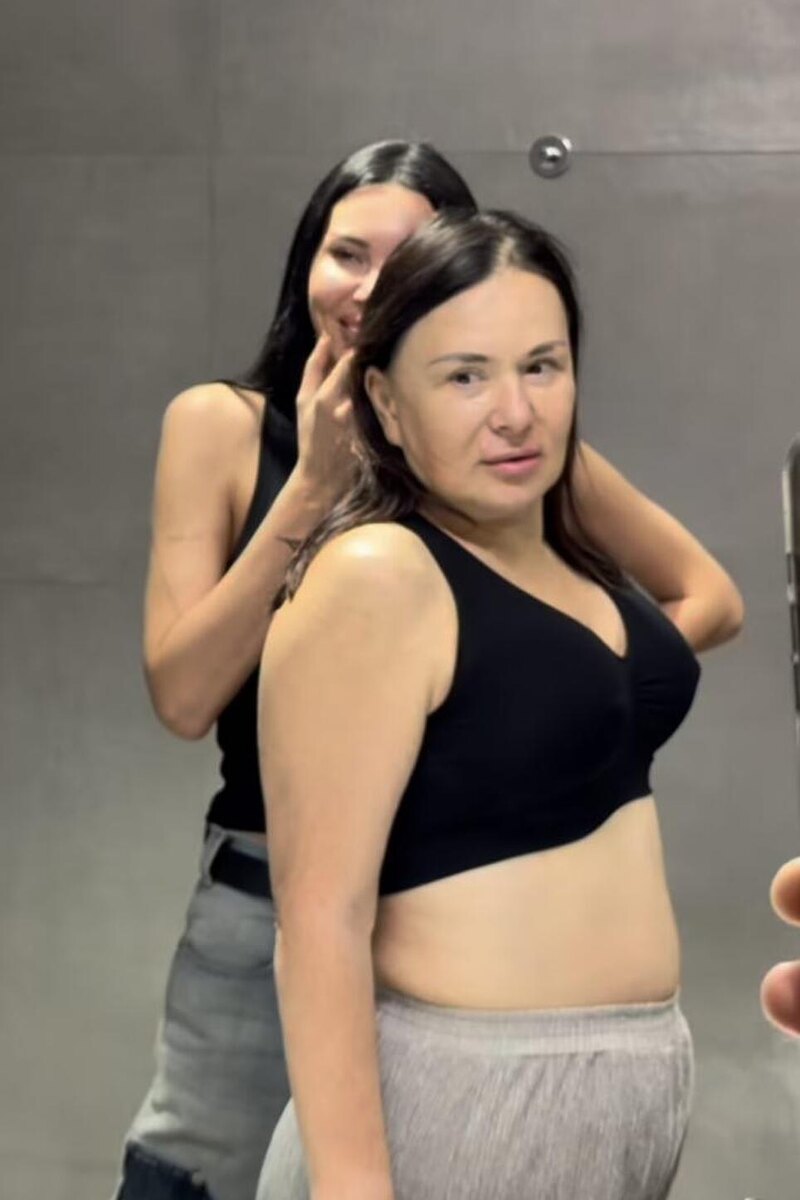    Оксана Самойлова с мамой Соцсети