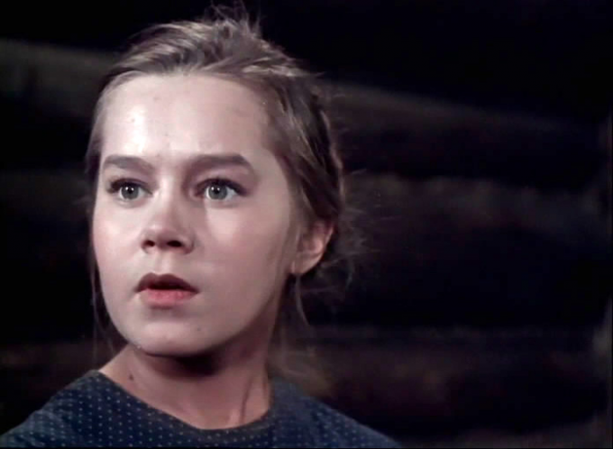    Нина Дробышева в одном из своих ранних кинообразов.