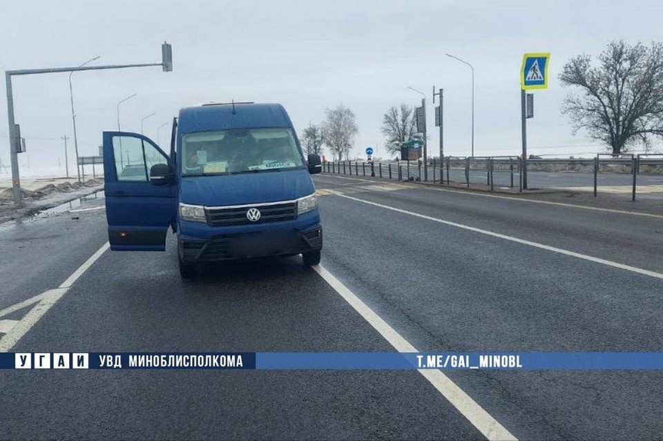    ДТП с маршруткой произошло в Слуцком районе. Фото: УГАИ УВД Миноблисполкома.