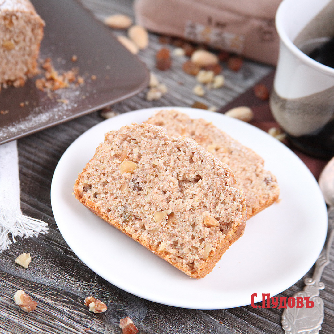 Постный кекс с орехами