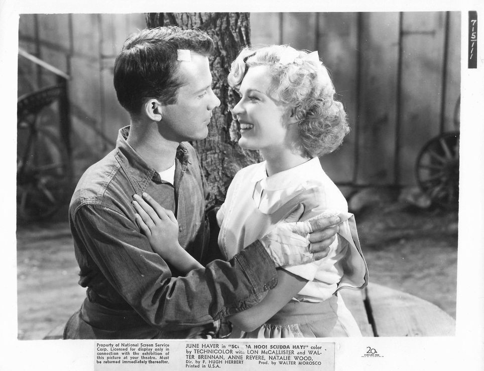 Лон МакАллистер и Джун Хэвер. Фото "20th Century Fox", 1947 год.