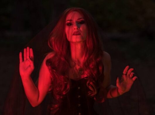    Таролог Вероника Джахаева // Фото из личного архива