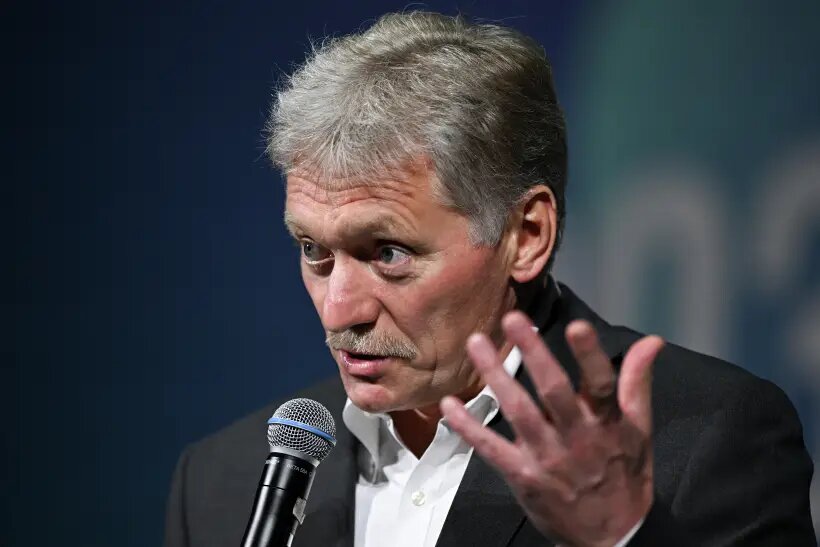  Пресс-секретарь президента РФ Дмитрий Песков пообещал, что Россия учтет в ходе переговоров по Украине информацию про планы передать Киеву ядерное оружие   © РИА Новости. Сергей Бобылев