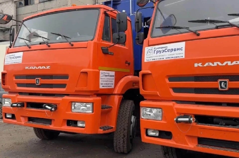    С 2022 года «Донснабкомплект» обновил более 200 единиц спецтехники. Фото: Минстрой ДНР