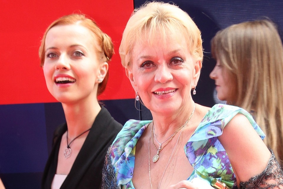    Актриса Ирина Шевчук с дочерью Александрой, 2012 г. Борис КУДРЯВОВ