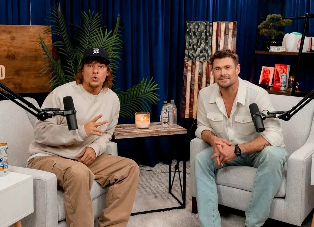    Крис Хемсворт раскрыл значение особенной татуировки – она связана с кино