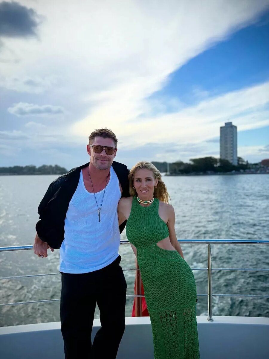 Крис Хемсворт и Эльза📷
