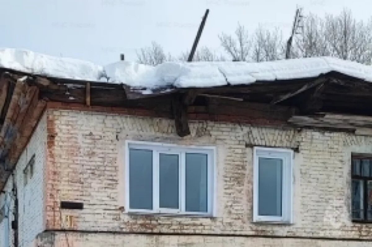    В р.п. имени Ленина Барышского района рухнула крыша жилого дома