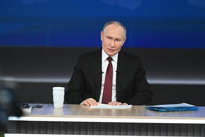Владимир Путин. Обложка © Life.ru