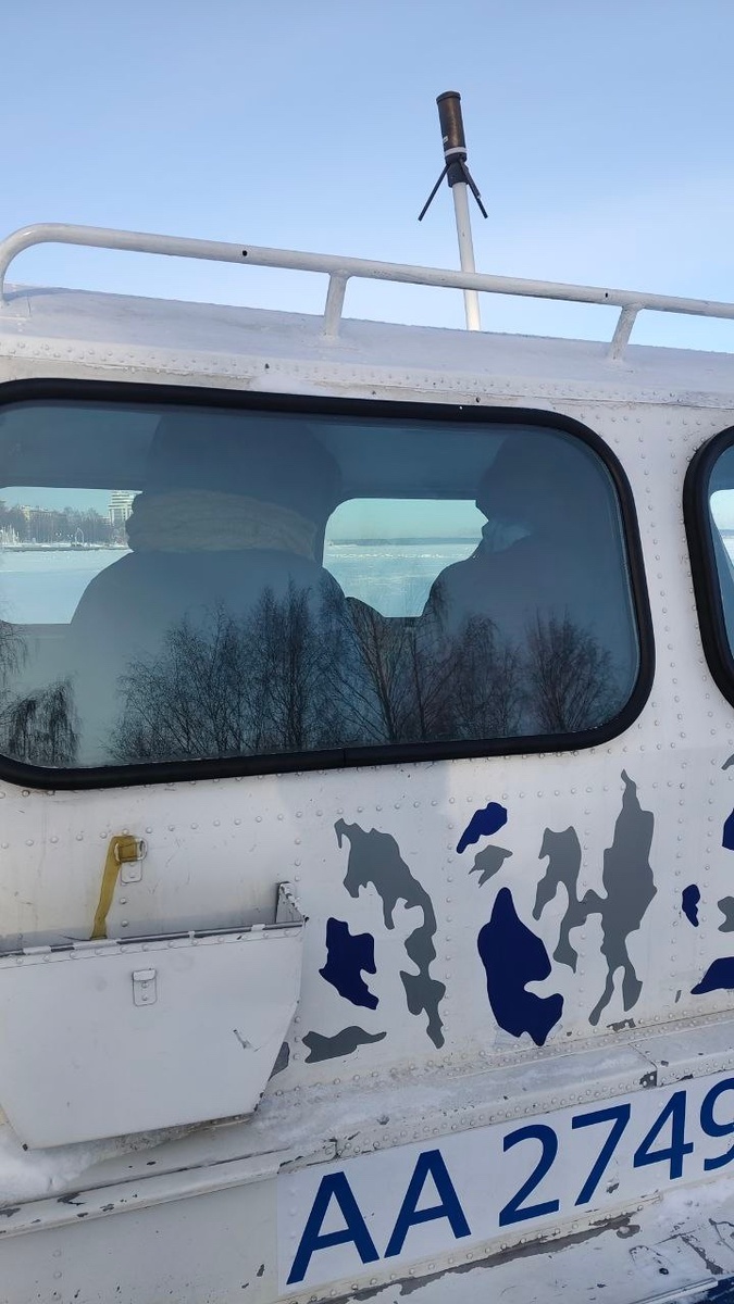    Два пассажира отправились в рейс на судне на воздушной подушке в Карелии Минтранс Карелии