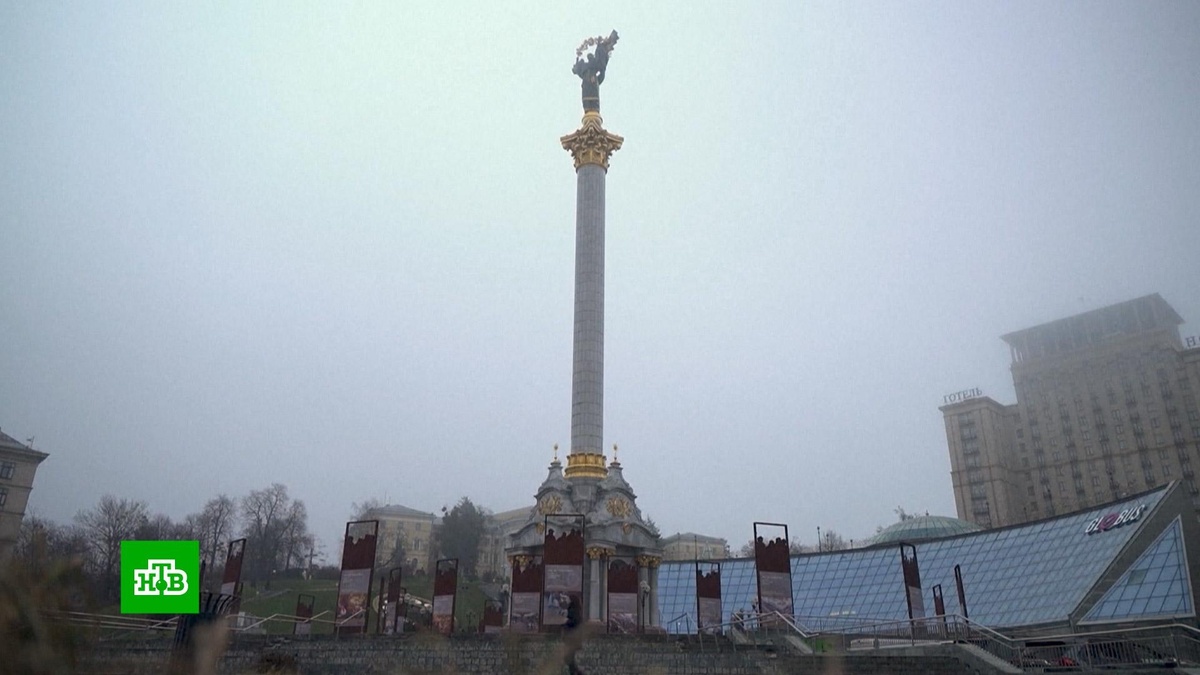    Кремль: Россия учтет при переговорах с Украиной информацию СВР о ядерной бомбе