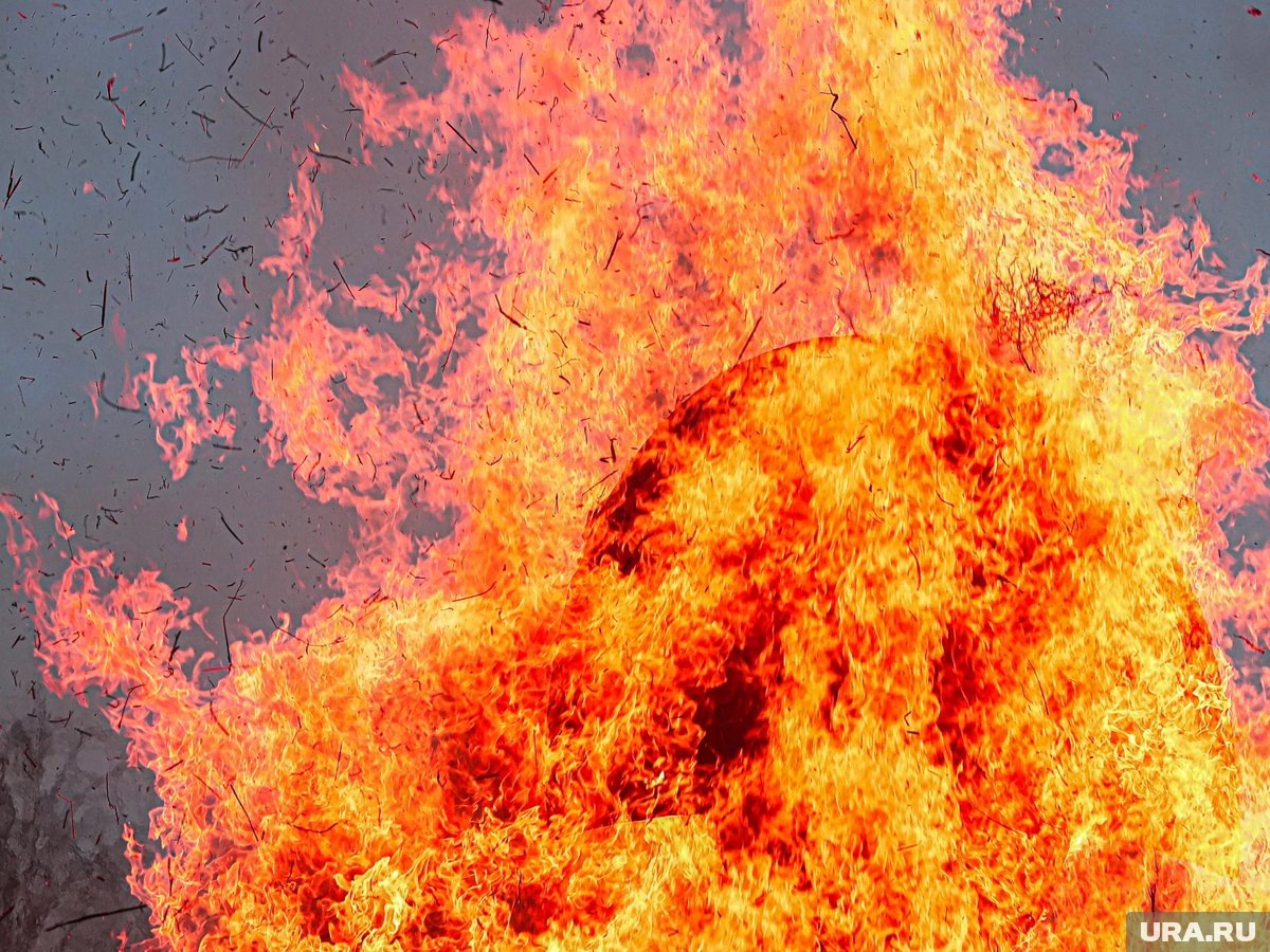     В Москве загорелась квартира, передают очевидцы