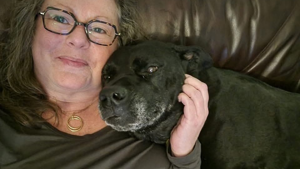 Канадка внезапно заговорила с русским акцентом после операции