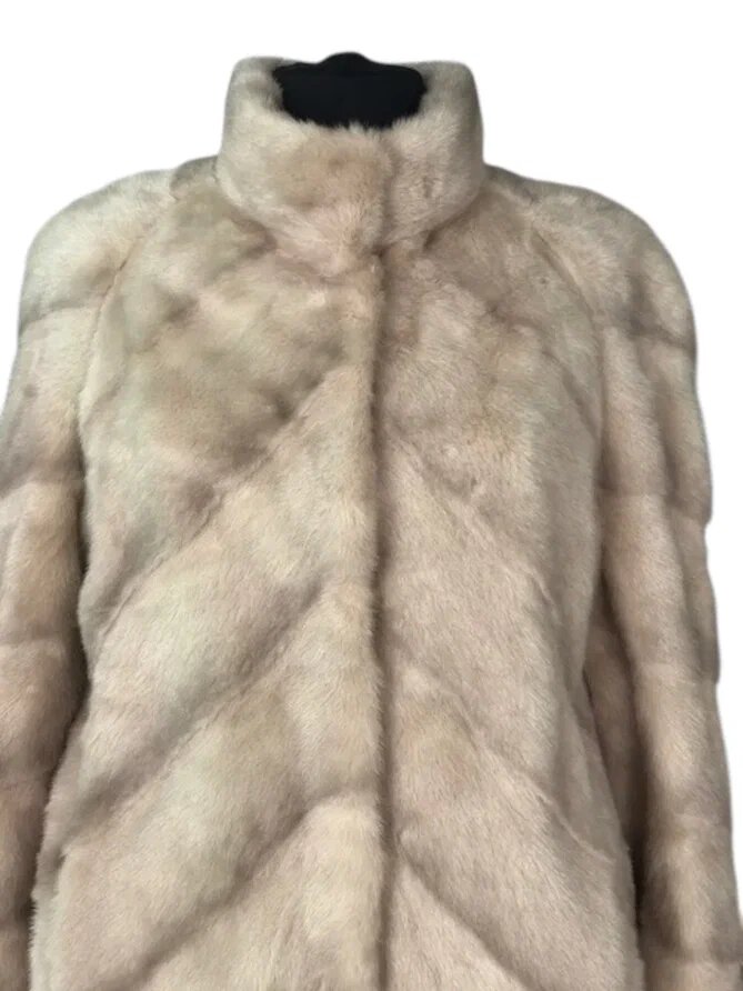 Реставрация выгоревшей куртки из меха норки. Ателье Ирины Берзиной.