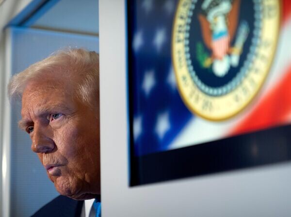    © AP Photo / Mark Schiefelbein