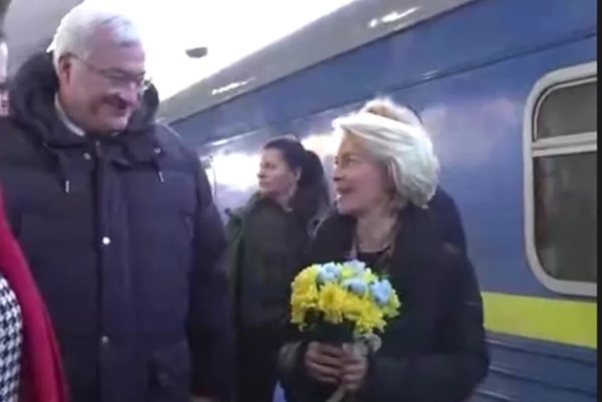    Политолог Блохин раскрыл тайную цель визита фон дер Ляйен в Киев