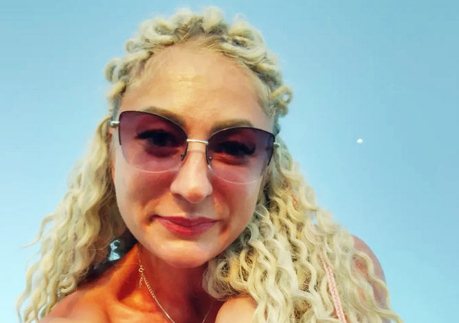    Социальные сети