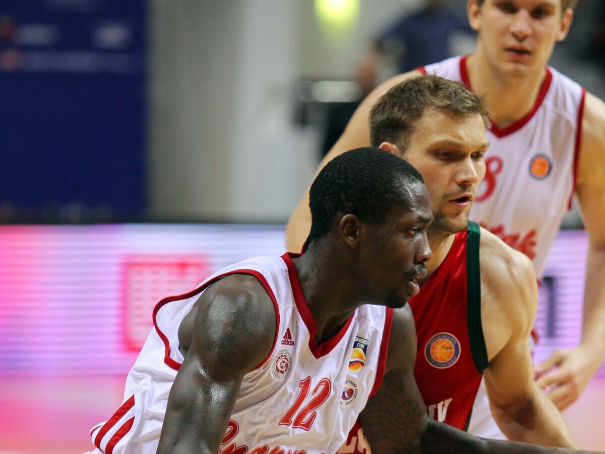    Игровой момент матча "Локомотив" - "Спартак" | © РИА Новости / Виталий Тимкив