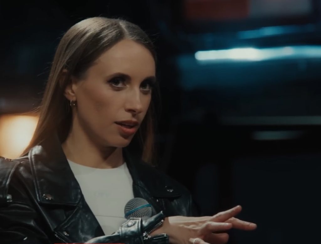 Скриншот с официального сайта Виктории Складчиковой📷    Заходить сюда опасно: звезда стендапа Виктория Складчикова посетила волжский мортуарий
