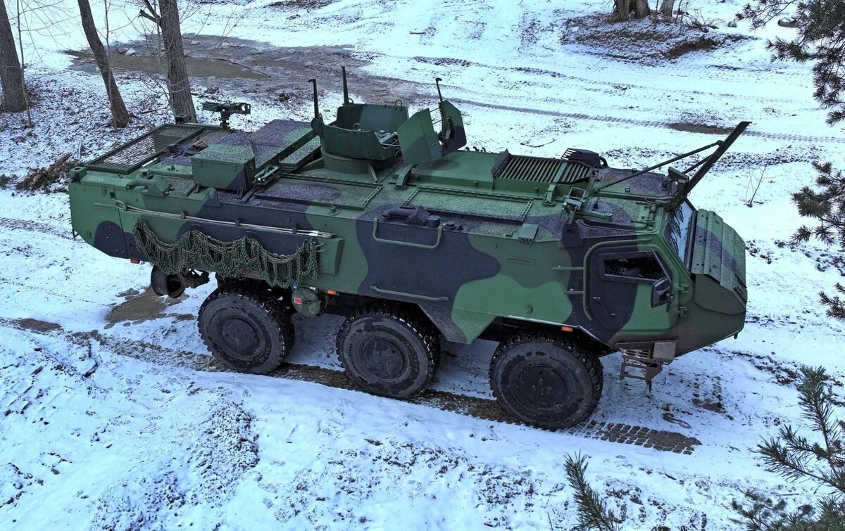 Германия получила первые автомобили Patria 6x6 в рамках плана модернизации на 876 единиц стоимостью 2 миллиарда евро. Фото: Patria