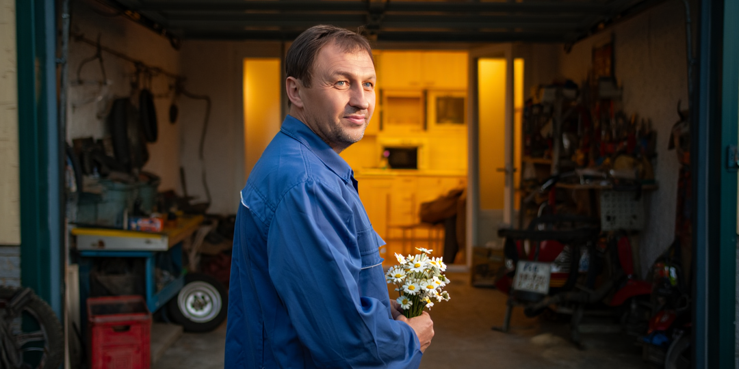 «Мне не нужна квартира, мне нужен ты» - сказала она двадцать лет назад, а он только сейчас понял цену этих слов