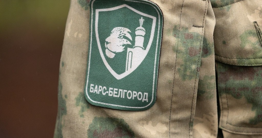 Вячеслав Гладков вручил бойцам белгородского «БАРСа» награды