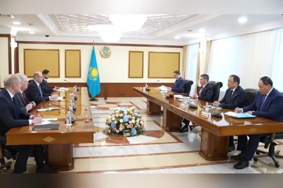    Евгений Солнцев обсудил в Астане развитие транспортных проектов и логистику