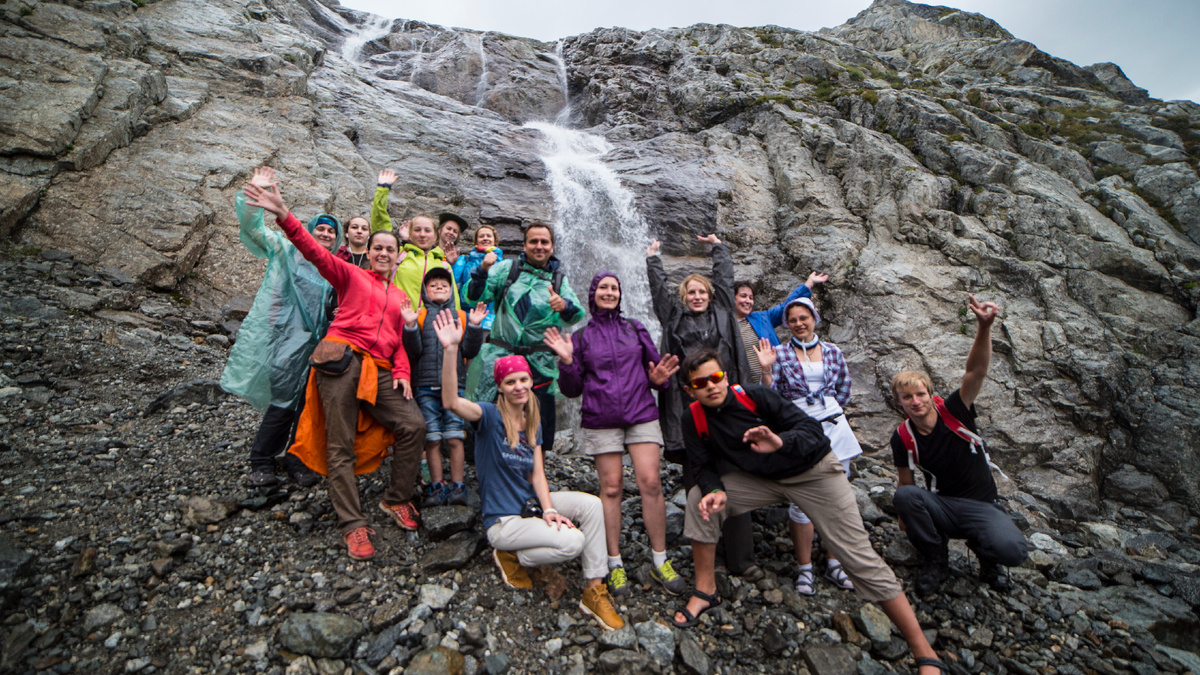 Моя тусовка у Софиских водопадов=) Все обучены синхронизации дыхания 😍