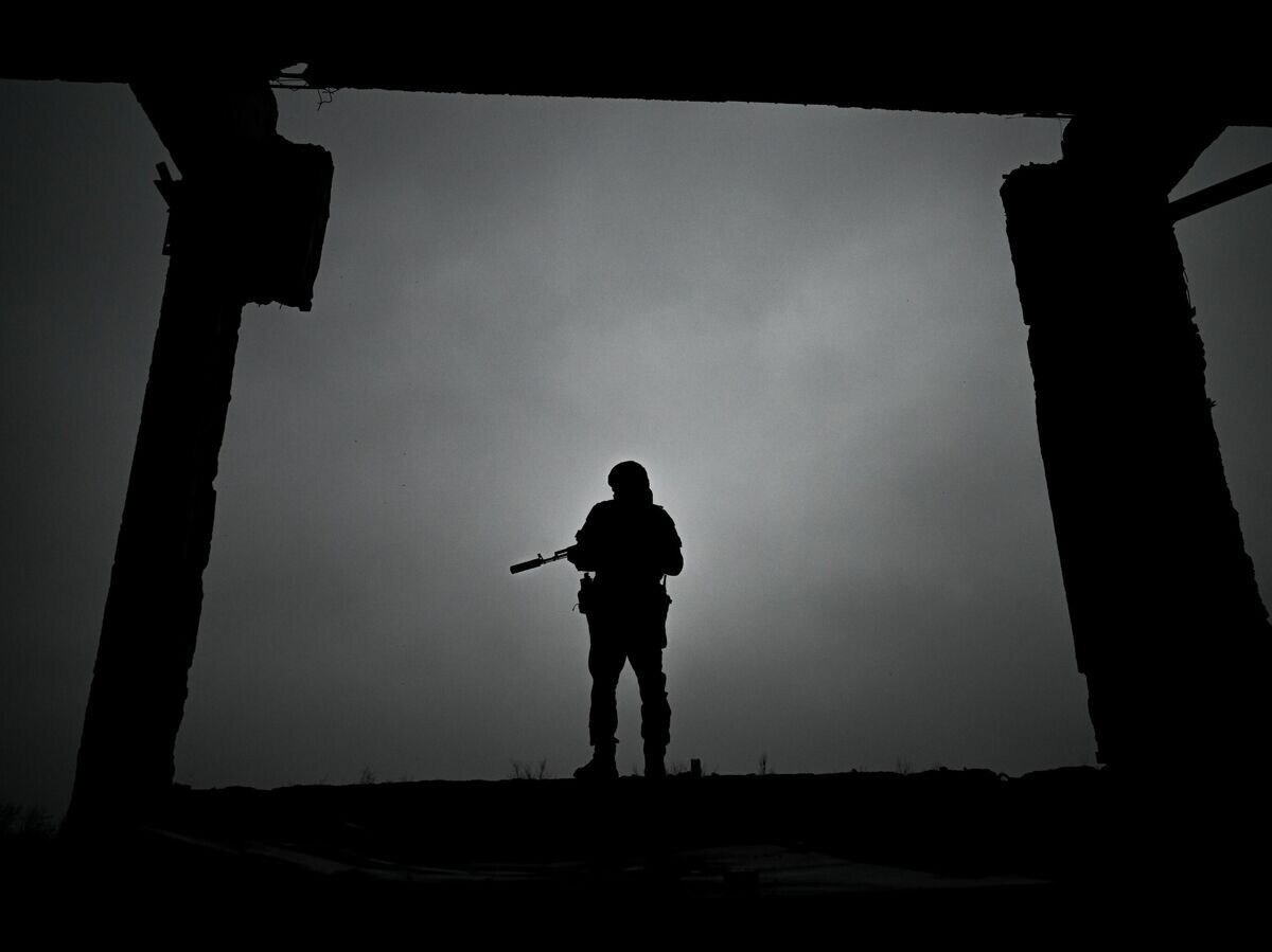    Военнослужащий ВС РФ в зоне СВО | © РИА Новости / Станислав Красильников