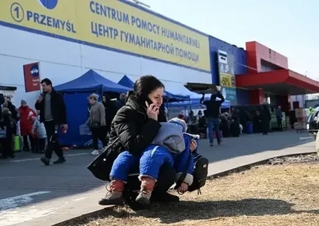    Учёт или забота? Украинским беженцам за границей предлагают подать на компенсацию за вынужденный выезд