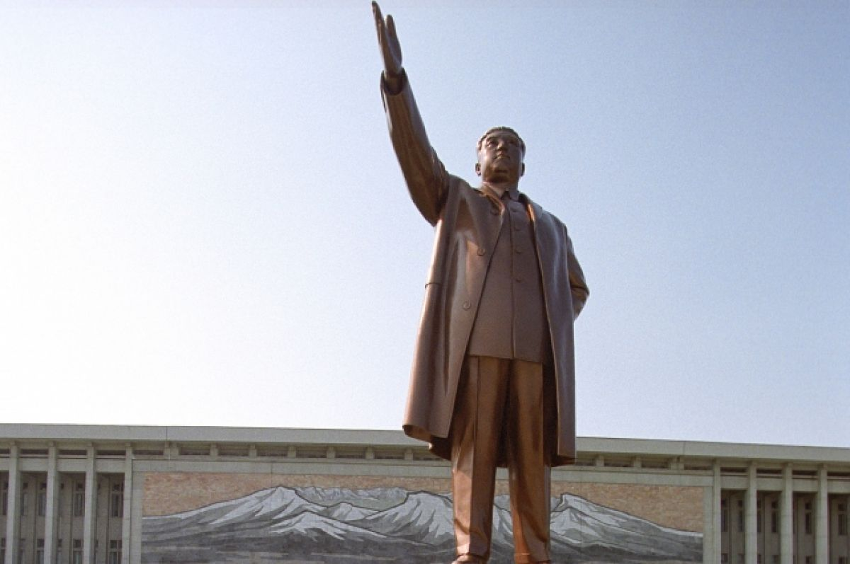 Памятник Ким Ир Сену, Москва