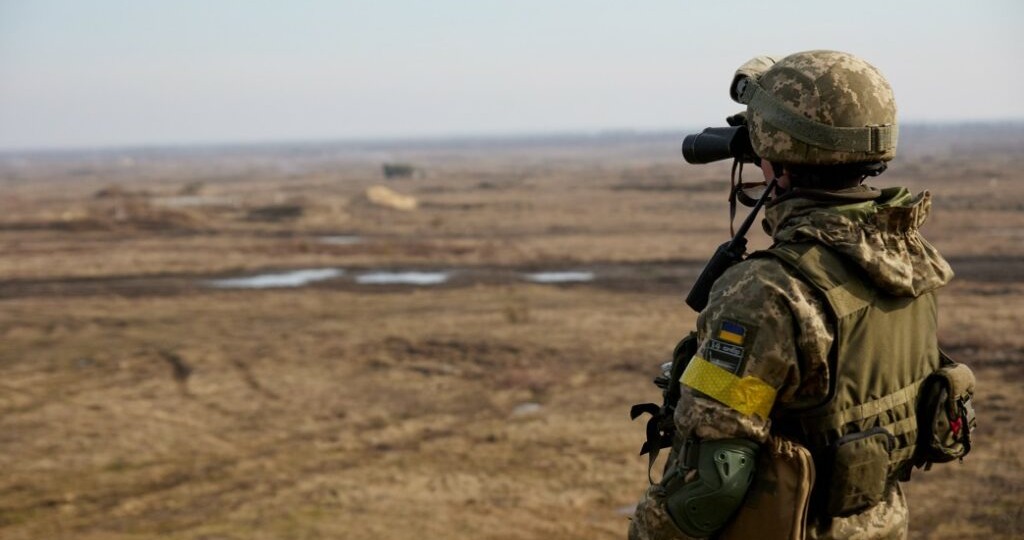 В сети появилось видео разговора бойца ВСУ с солдатами ВС РФ в первые дни СВО