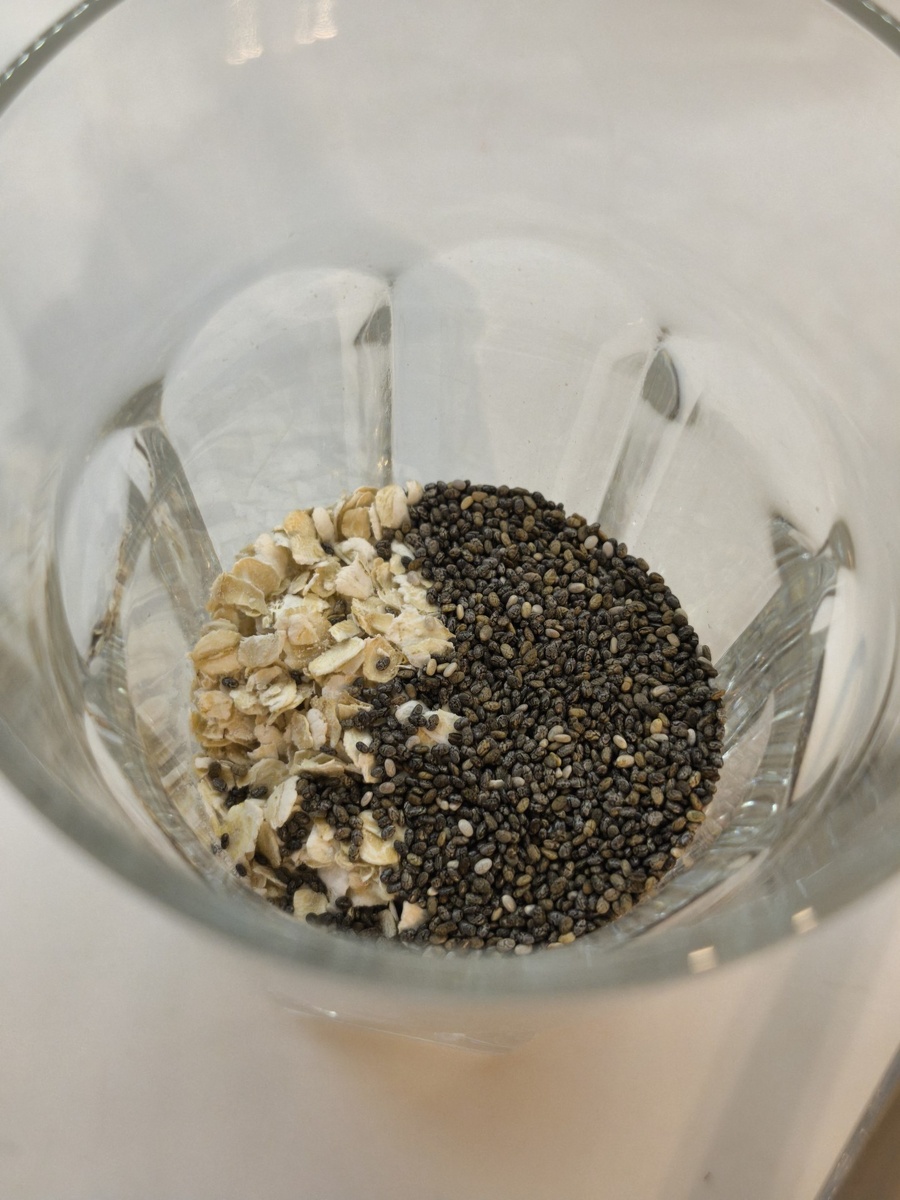 Шаг 1. Овсянка+ семена чиа