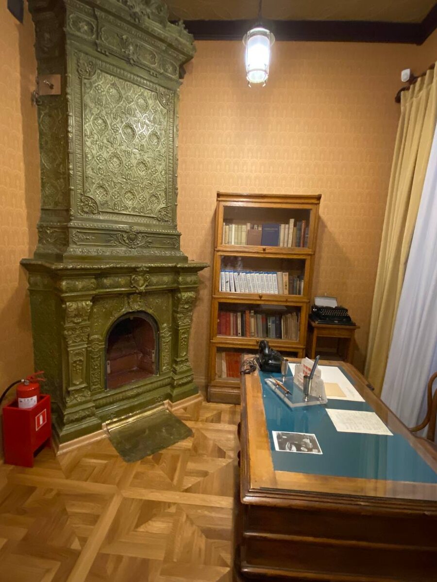 Комната секретаря 