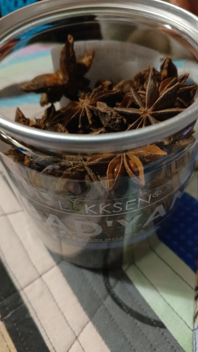 фото: бадьян в банке