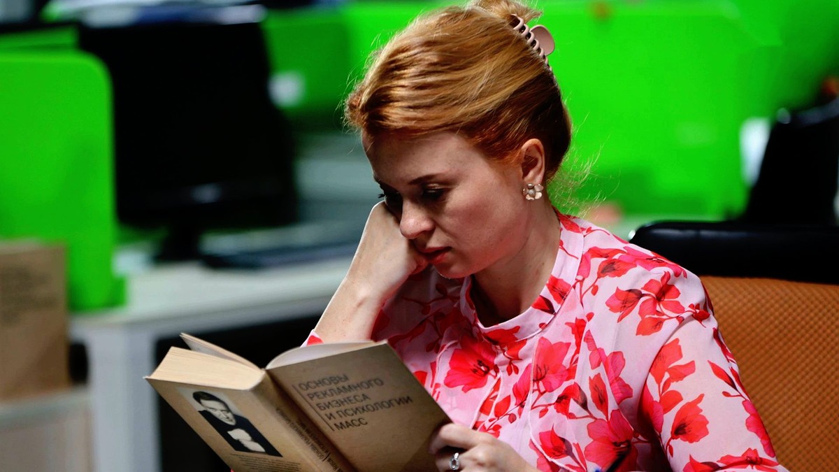 картинка из интернета (кадр из сериала): сериал Россия 1 "Большая медведица" Актеры:  Андрей Горбачёв, Екатерина Копанова, Тина Тарусина, Ксения Асмоловская