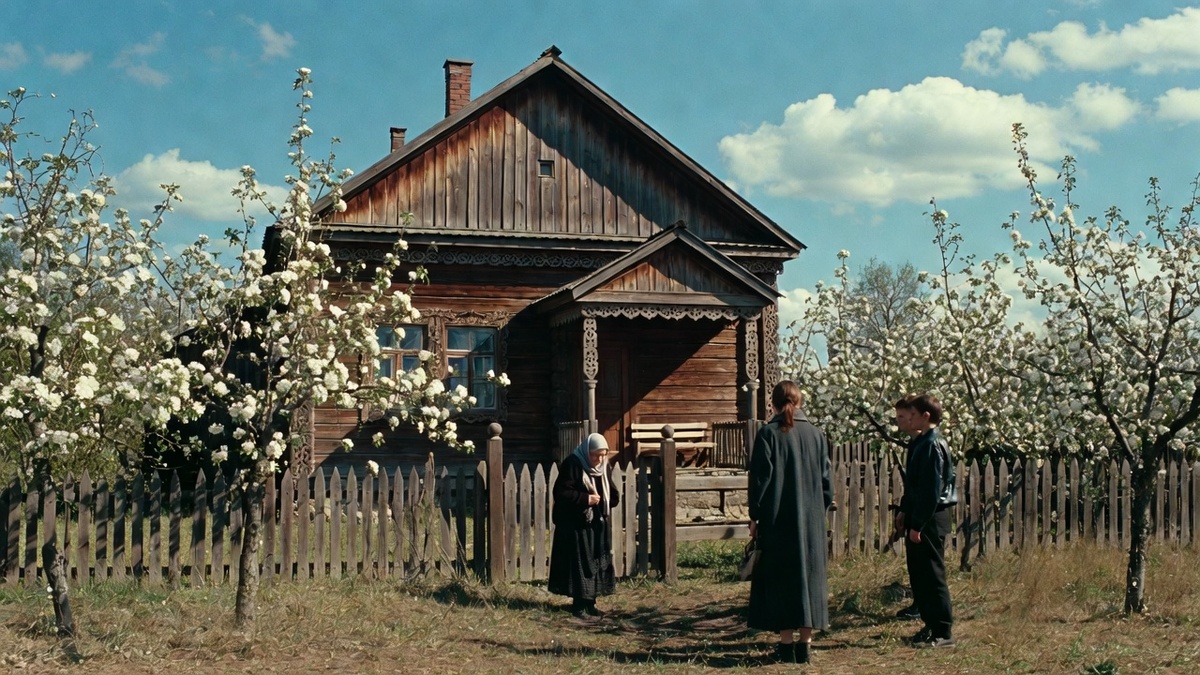 «Дом, который не сгорел. Он ждал двадцать лет.»