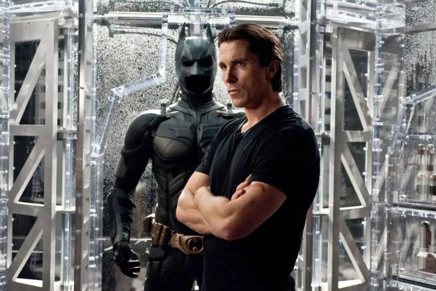    Кристиан Бэйл. Кадр из фильма «Темный рыцарь» (The Dark Knight)