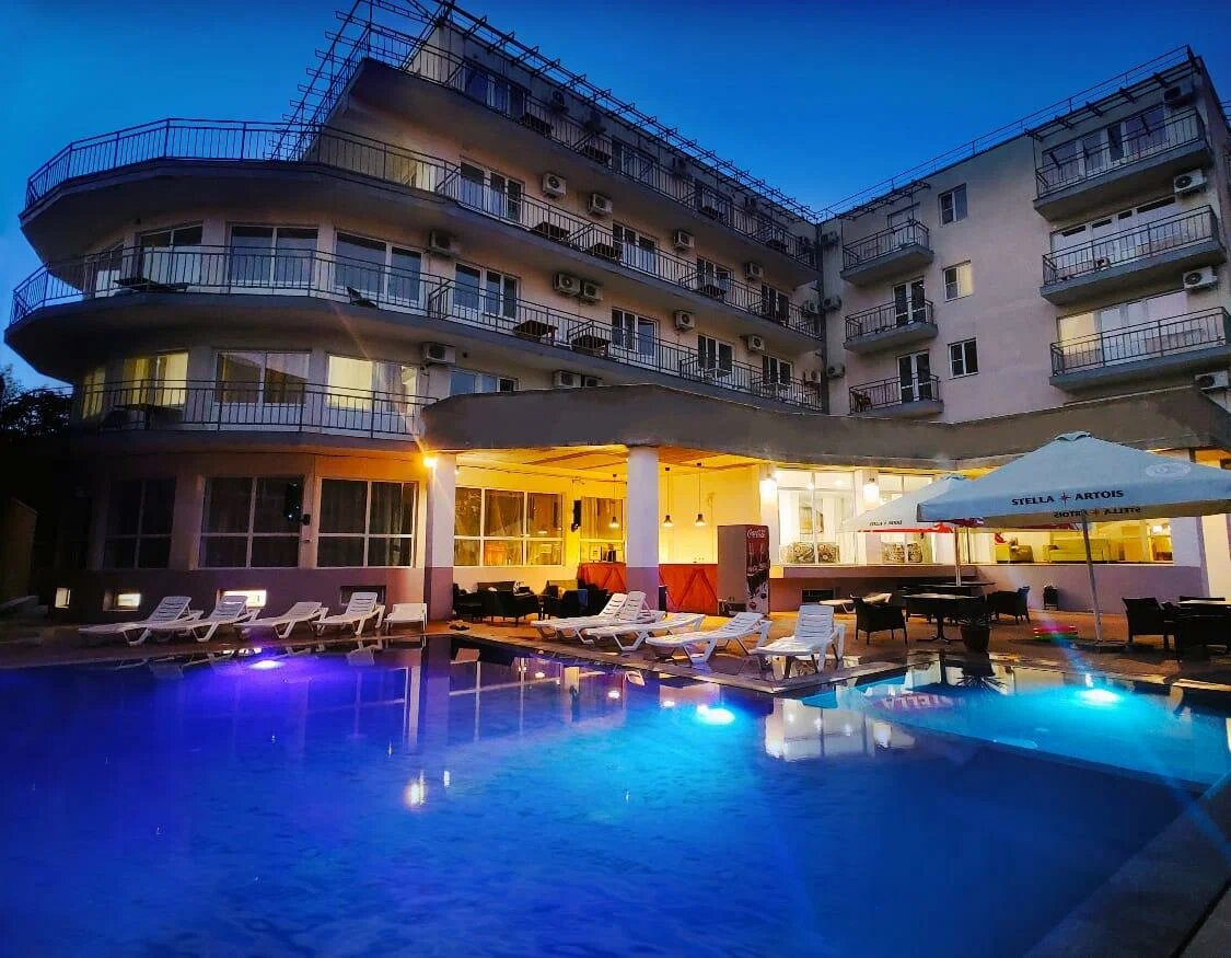 Отель «Антарес» в Витязево