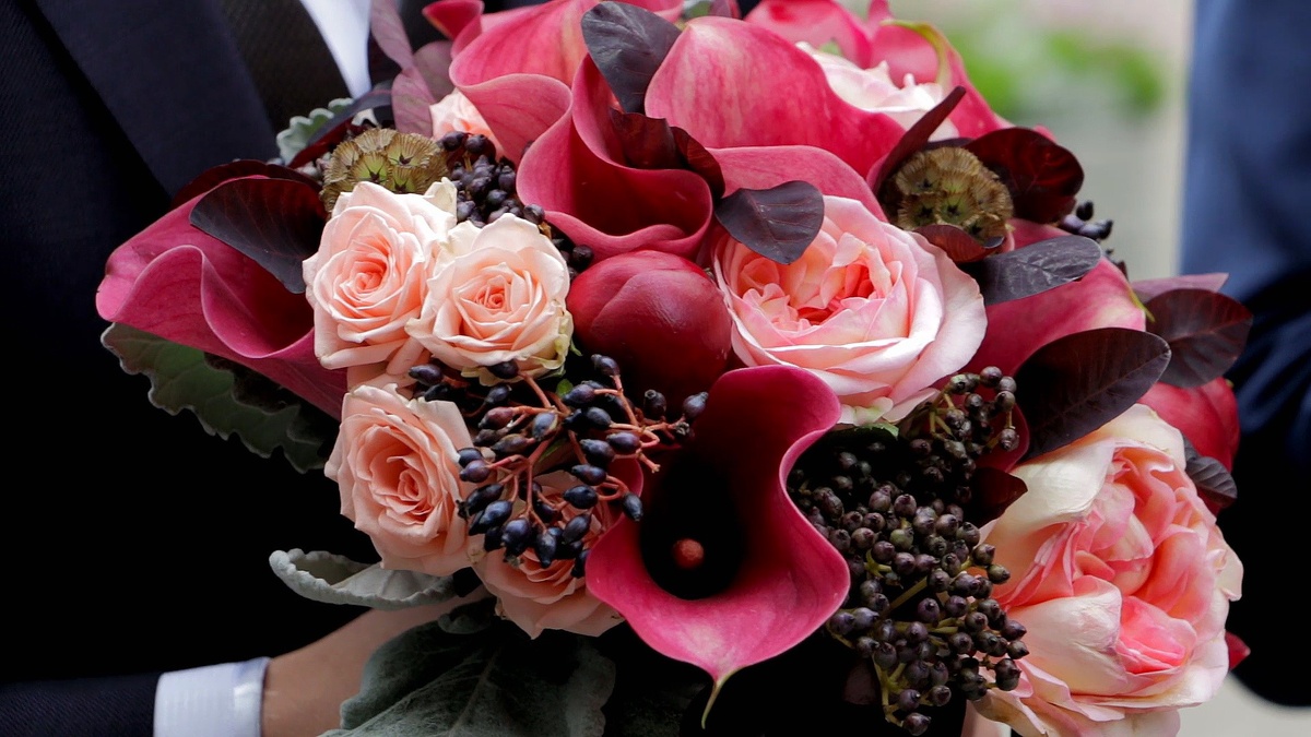 Кадр из клипа.