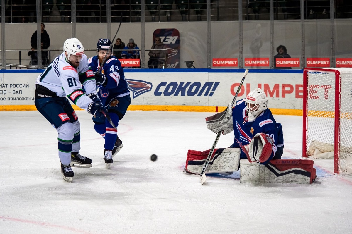    «Югра» в серии буллитов уступила в гостях красноярскому «Соколу»