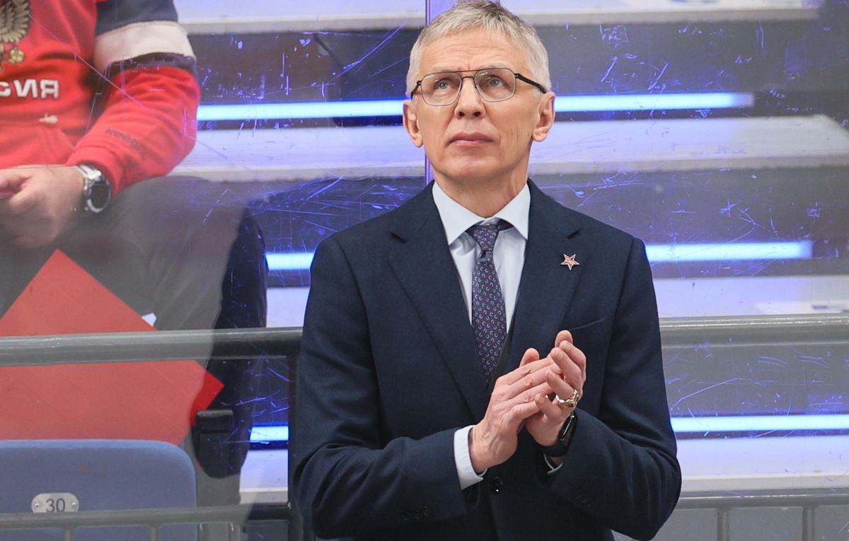    Главный тренер СКА Игорь Ларионов  Сергей Савостьянов/ТАСС