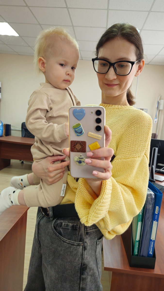 Разнообразили свои будни и приехали к маме с папой на работу🤗