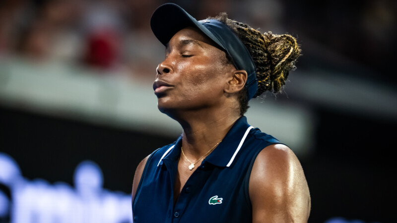 Винус Уильямс вылетела в первом круге теннисного турнира в Остине